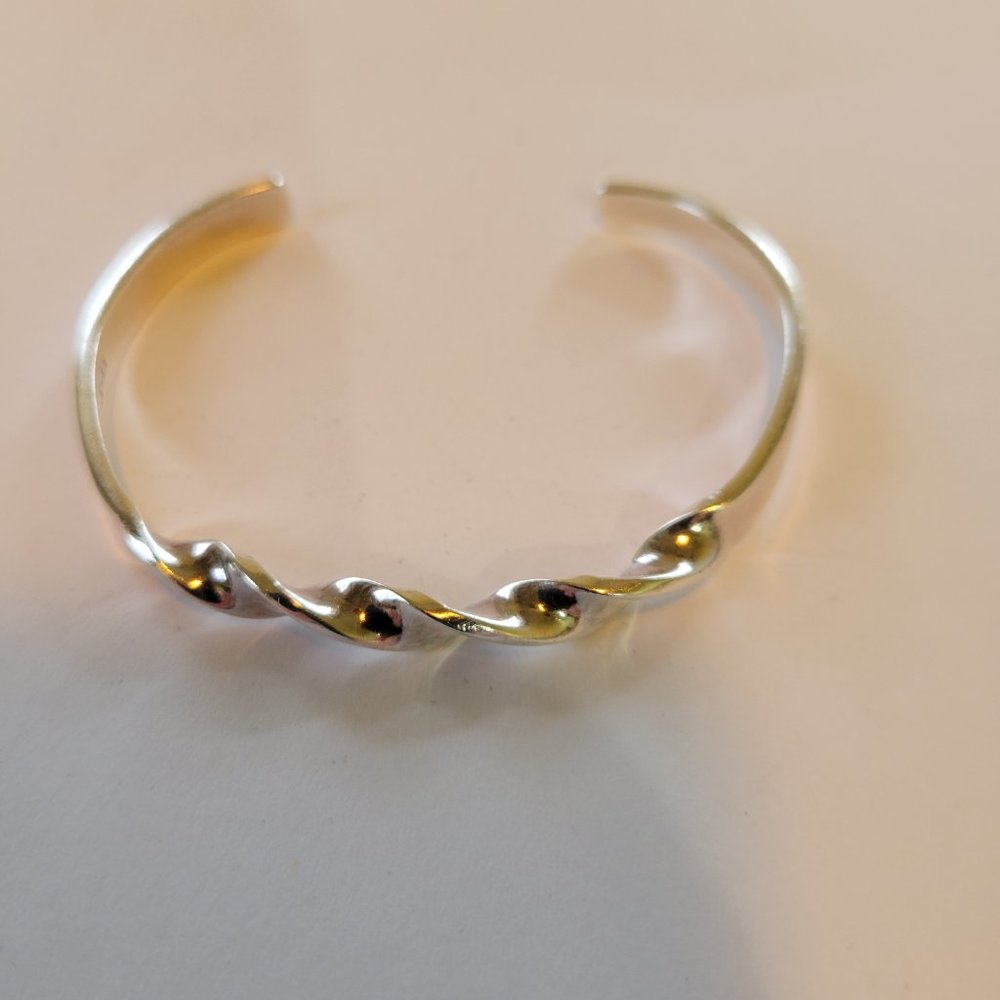 925 Sterling Silver Twist Bangle/Bracelet